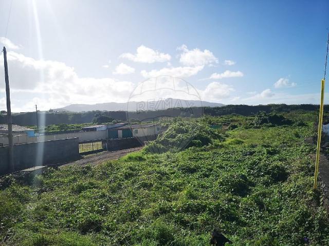 Terreno à venda em Lajes, Praia da Vitória RE/MAX Portugal