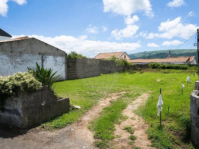 Terreno à venda em Lajes, Praia da Vitória RE/MAX Portugal