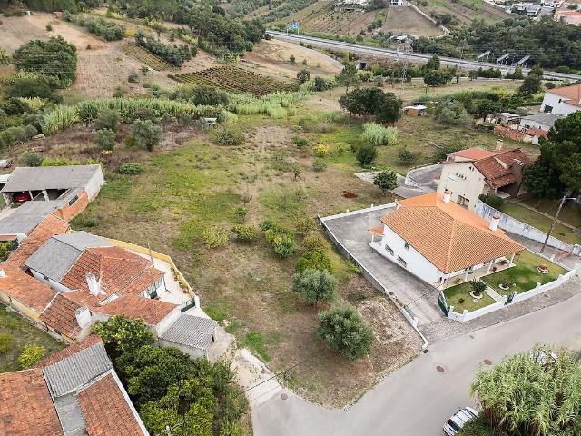 Terreno à venda em Leiria, Pousos, Barreira e Cortes, Leiria RE/MAX Portugal