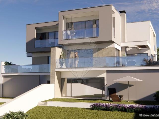 Terreno à venda em Leiria, Pousos, Barreira e Cortes, Leiria RE/MAX Portugal