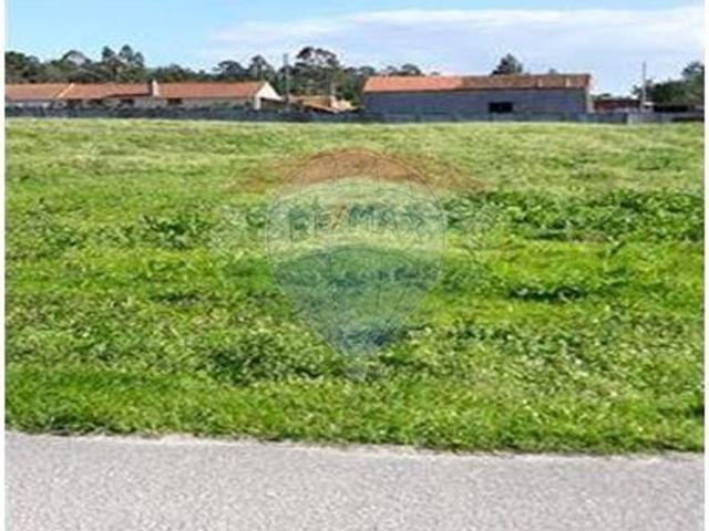 Terreno à venda em Leiria