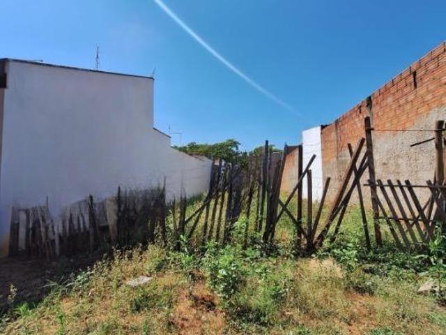 Terreno à venda em Leme