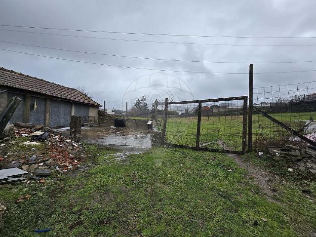 Terreno à venda em Lemenhe, Mouquim e Jesufrei, Vila Nova de Famalicão RE/MAX Portugal