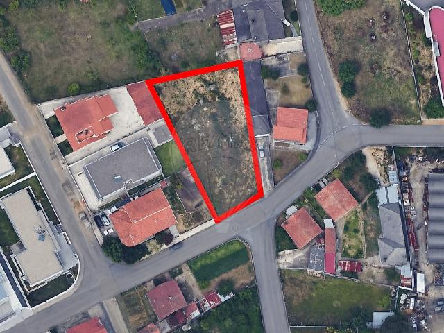 Terreno à venda em Mozelos, Santa Maria da Feira RE/MAX Portugal