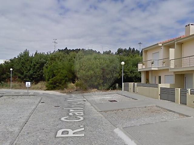 Terreno à venda em Mozelos, Santa Maria da Feira RE/MAX Portugal