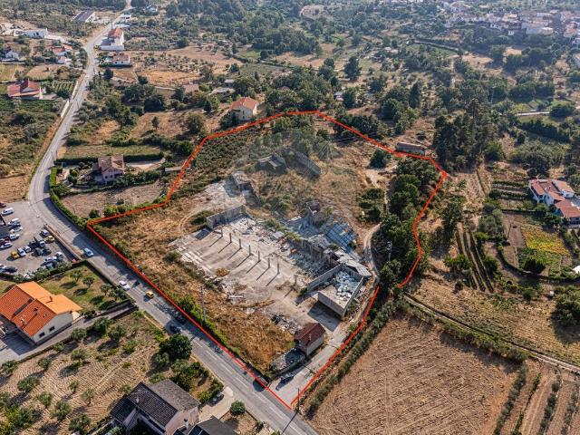 Terreno à venda em Moimenta da Beira