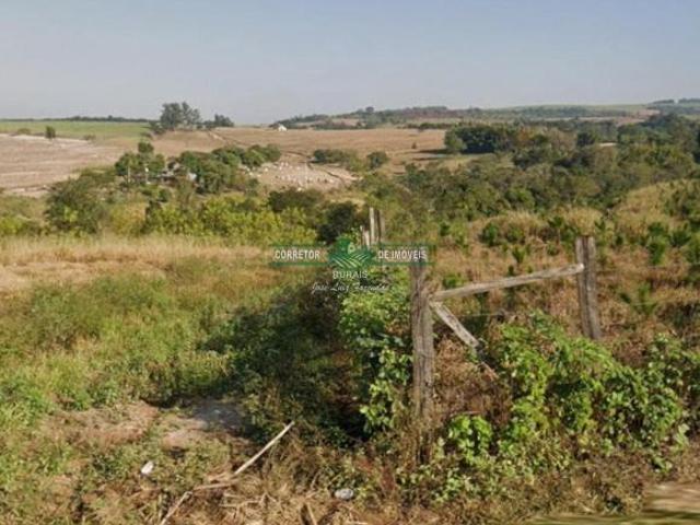 Terreno à venda em Mombuca