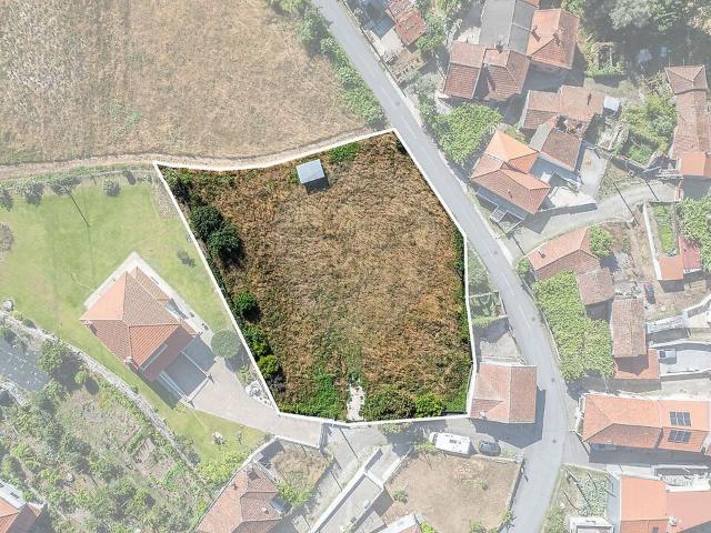 Terreno à venda em Moreira do Rei e Várzea Cova, Fafe RE/MAX Portugal