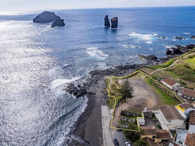 Terreno à venda em Mosteiros, Ponta Delgada RE/MAX Portugal