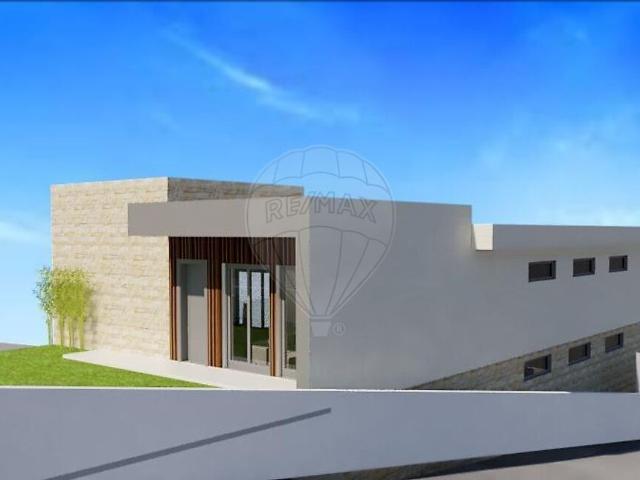 Terreno à venda em Maceira, Leiria RE/MAX Portugal