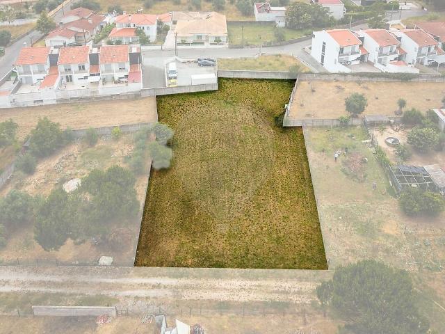 Terreno à venda em Maceira, Leiria RE/MAX Portugal