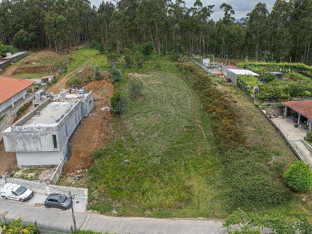 Terreno à venda em Macieira da Lixa e Caramos, Felgueiras RE/MAX Portugal