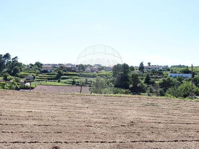 Terreno à venda em Macieira da Lixa e Caramos, Felgueiras RE/MAX Portugal