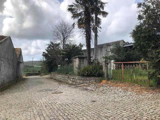 Terreno à venda em Macieira de Rates, Barcelos RE/MAX Portugal