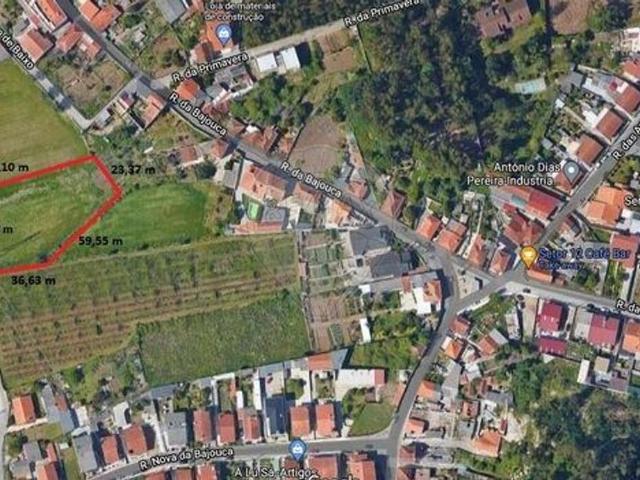 Terreno à venda em Maia