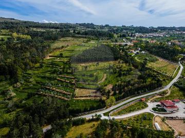 Terreno à venda em Mangualde