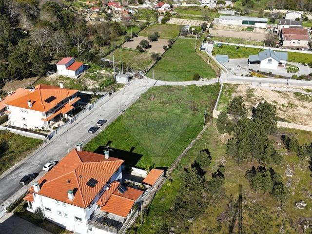 Terreno à venda em Mangualde
