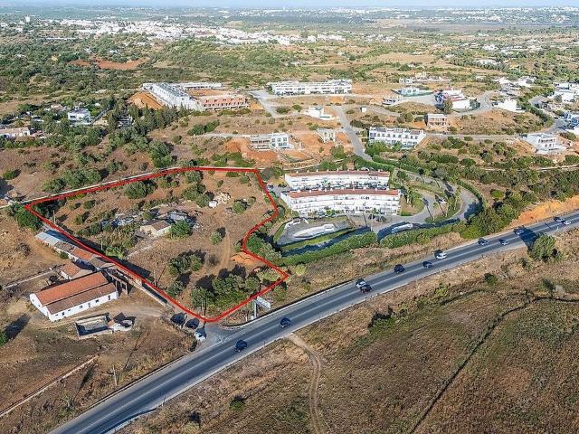 Terreno à venda em Mexilhoeira Grande, Portimão RE/MAX Portugal