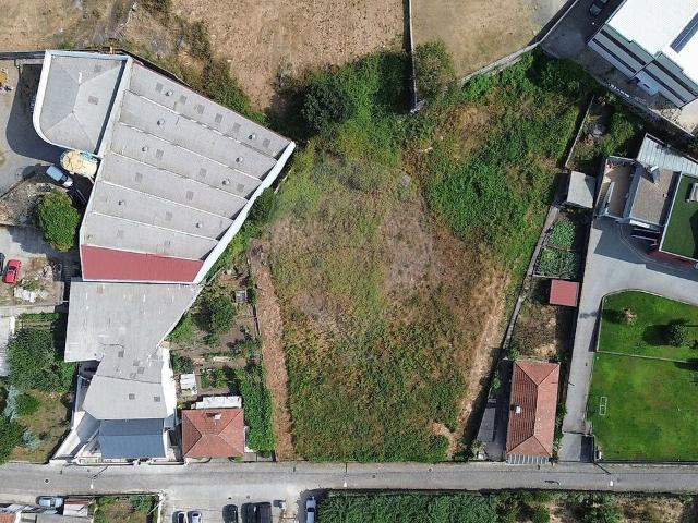 Terreno à venda em Meixomil, Paços de Ferreira RE/MAX Portugal