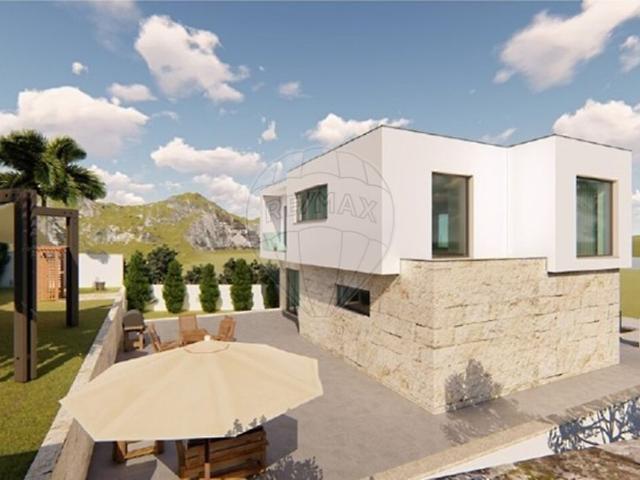 Terreno à venda em Melres e Medas, Gondomar RE/MAX Portugal