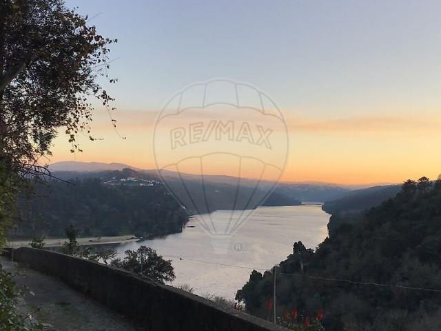 Terreno à venda em Melres e Medas, Gondomar RE/MAX Portugal