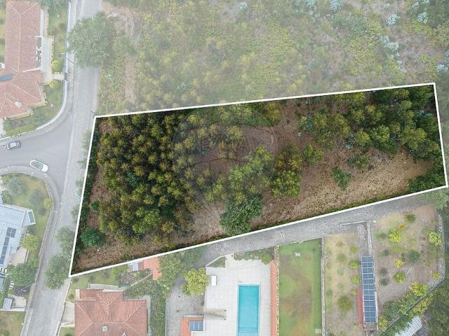 Terreno à venda em Merelim São Paio, Panoias e Parada de Tibães, Braga RE/MAX Portugal