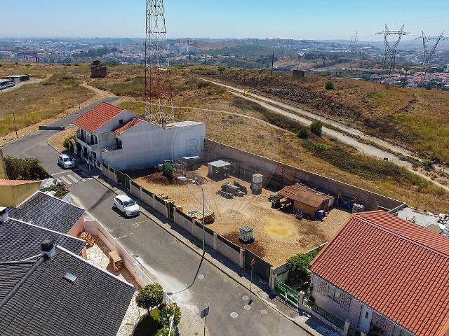 Terreno à venda em Mina de Água, Amadora RE/MAX Portugal