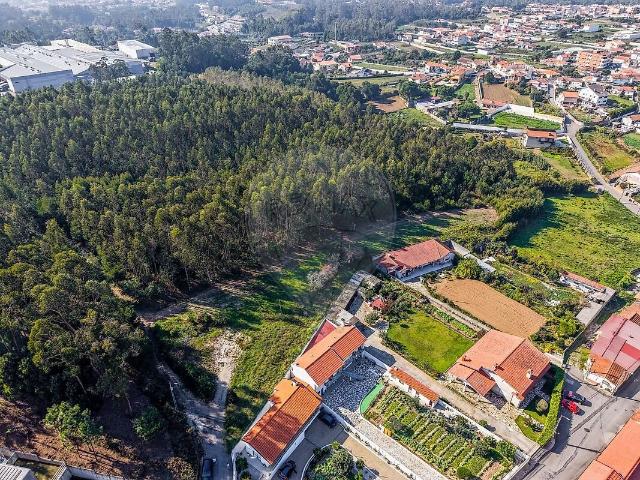 Terreno à venda em Nogueira da Regedoura, Santa Maria da Feira RE/MAX Portugal