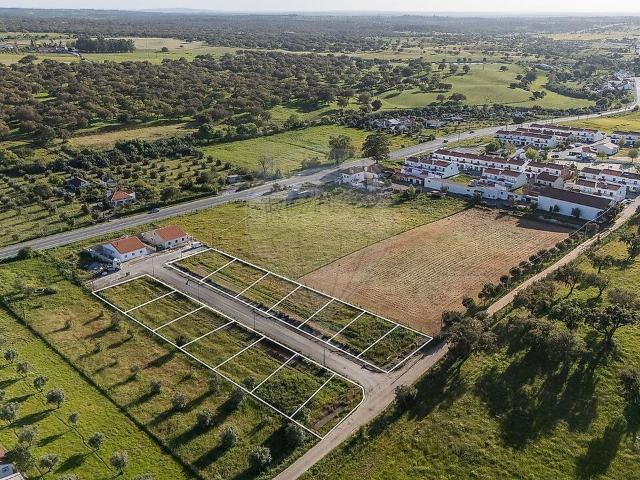 Terreno à venda em Nossa Senhora da Vila, Nossa Senhora do Bispo e Silveiras, Montemor o Novo RE/MAX Portugal