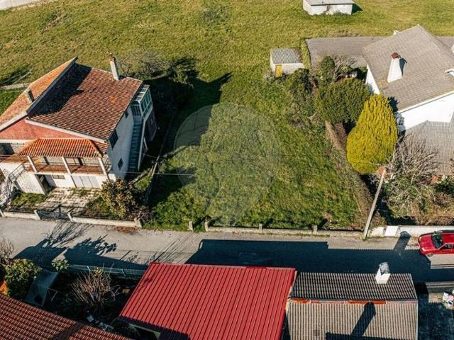 Terreno à venda em Nelas