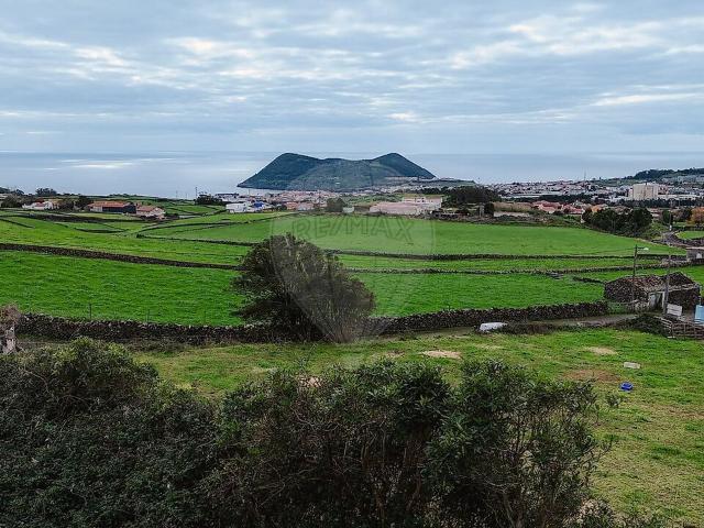 Terreno à venda em S.Bento, Angra do Heroísmo RE/MAX Portugal