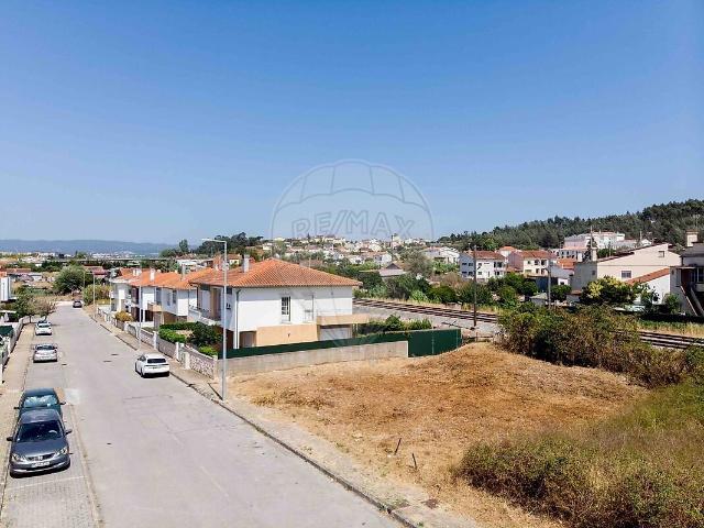 Terreno à venda em São Martinho do Bispo e Ribeira de Frades, Coimbra RE/MAX Portugal