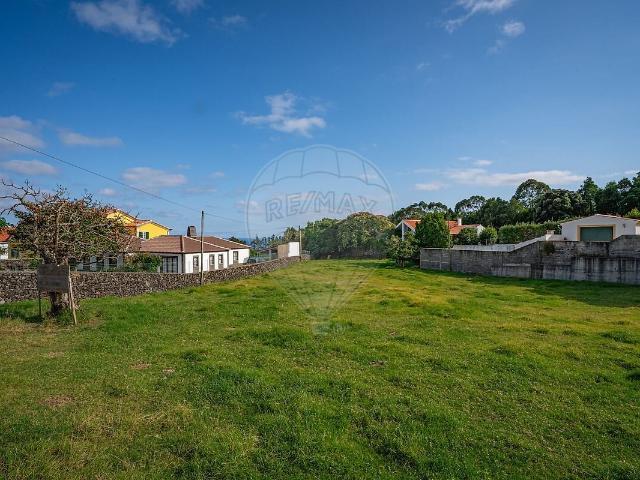 Terreno à venda em São Mateus, Angra do Heroísmo RE/MAX Portugal