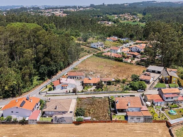 Terreno à venda em São Miguel do Souto e Mosteirô, Santa Maria da Feira RE/MAX Portugal