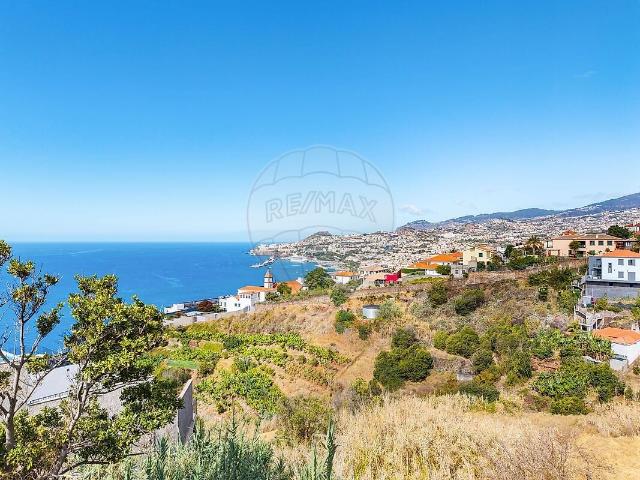 Terreno à venda em São Gonçalo, Funchal RE/MAX Portugal