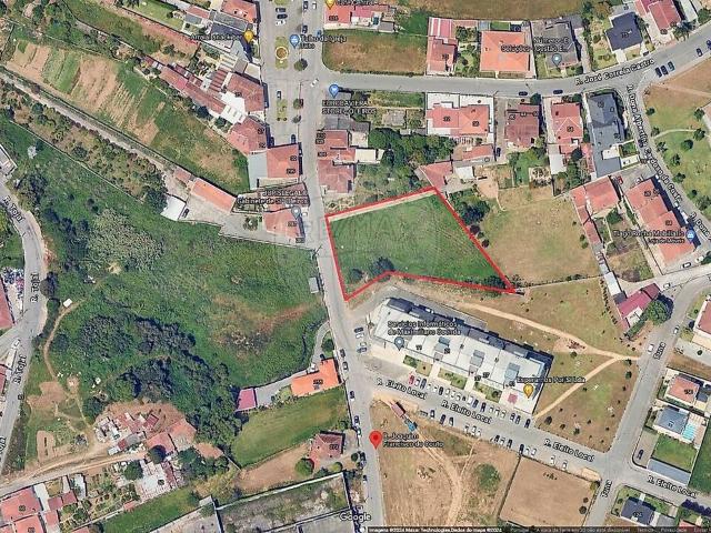 Terreno à venda em São Paio de Oleiros, Santa Maria da Feira RE/MAX Portugal