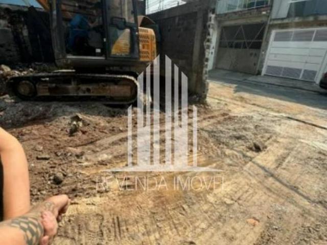 Terreno à venda em São Paulo SP, bairro Itaquera, com 250,00m² de área. Aproveit