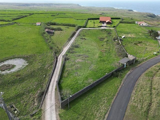 Terreno à venda em São Pedro, Vila do Porto RE/MAX Portugal