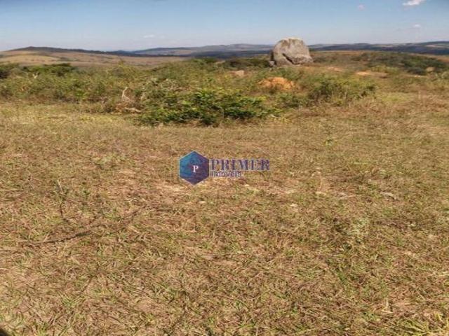 Terreno à venda em São Tiago