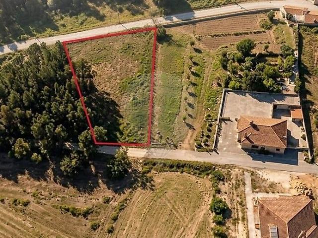 Terreno à venda em Souto da Carpalhosa e Ortigosa, Leiria RE/MAX Portugal