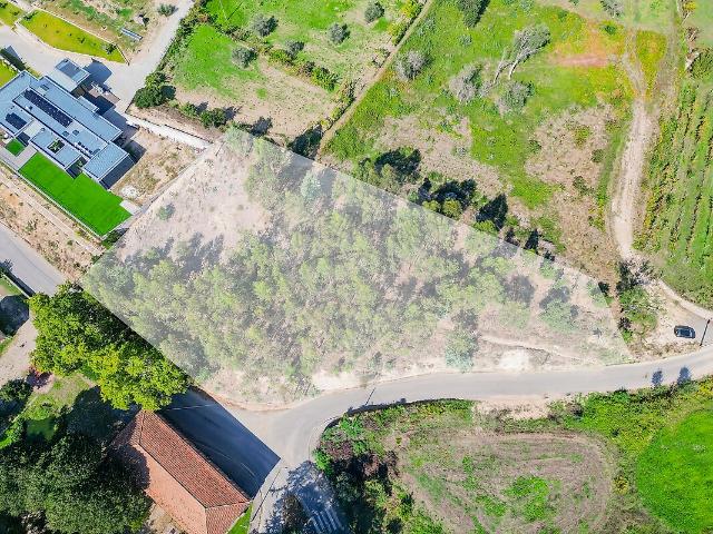 Terreno à venda em Sobrado e Bairros, Castelo de Paiva RE/MAX Portugal