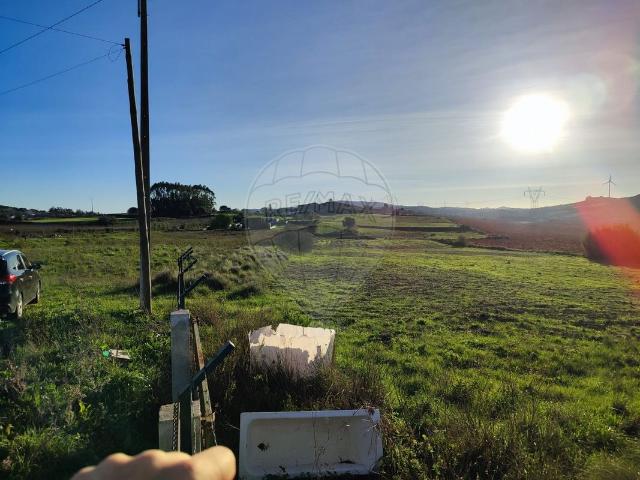 Terreno à venda em Sobral de Monte Agraço