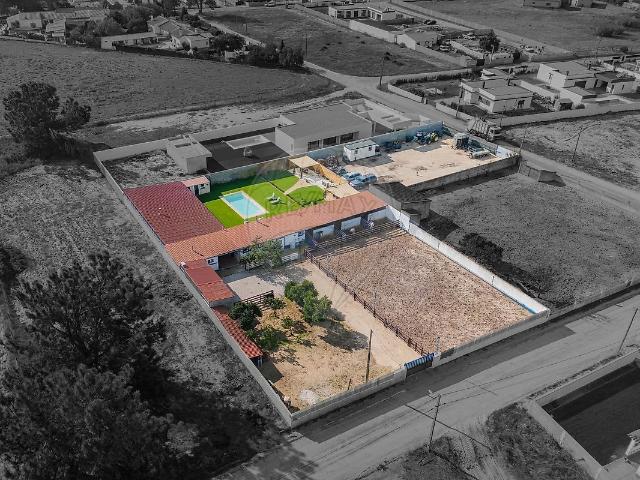 Terreno à venda em Salvaterra de Magos e Foros de Salvaterra, Salvaterra de Magos RE/MAX Portugal