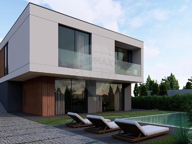 Terreno à venda em Sande e São Lourenço, Marco de Canaveses RE/MAX Portugal