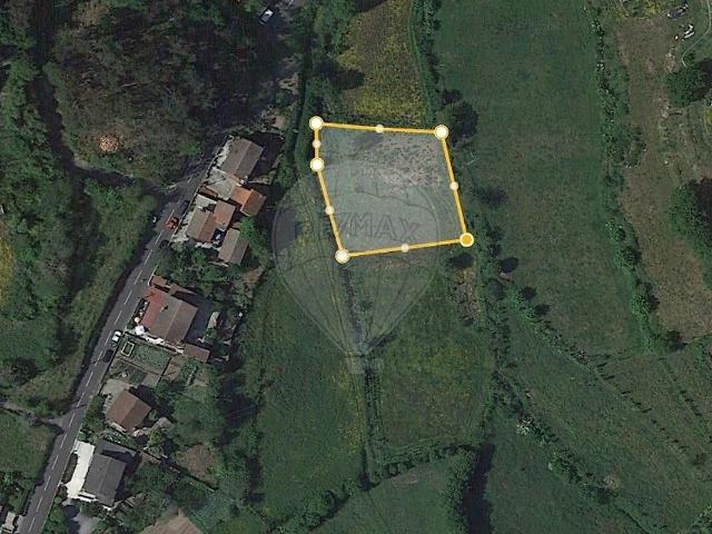 Terreno à venda em Sande, Vilarinho, Barros e Gomide, Vila Verde RE/MAX Portugal