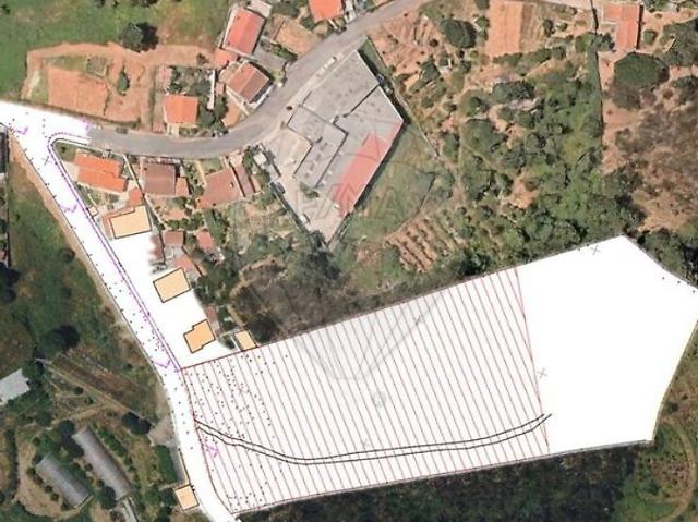 Terreno à venda em Sandim, Olival, Lever e Crestuma, Vila Nova de Gaia RE/MAX Portugal