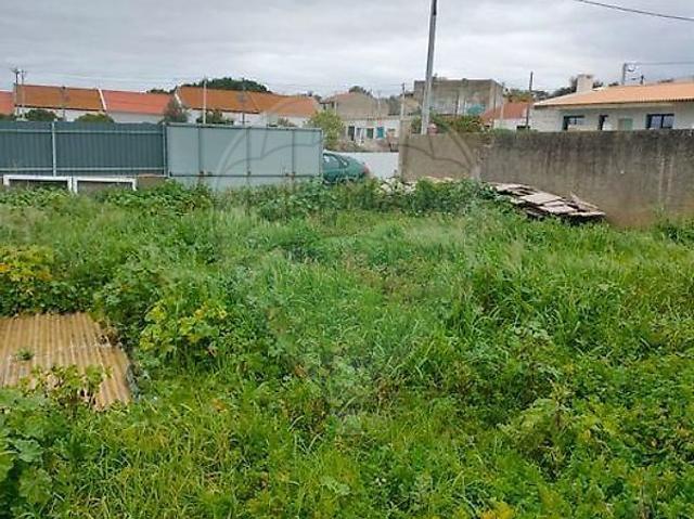Terreno à venda em Santo António da Charneca, Barreiro RE/MAX Portugal