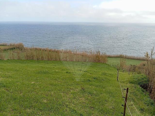 Terreno à venda em Santo António, Ponta Delgada RE/MAX Portugal