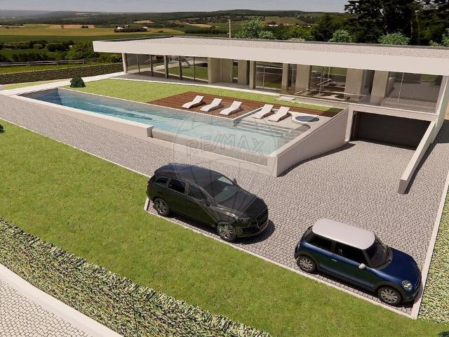 Terreno à venda em Santo Estevão, Benavente RE/MAX Portugal