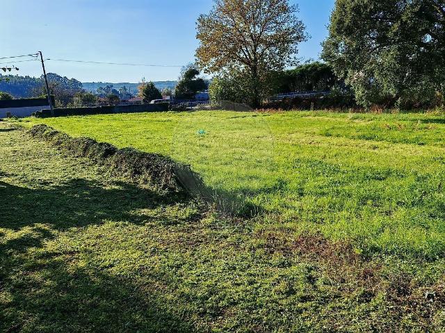 Terreno à venda em Santo Tirso